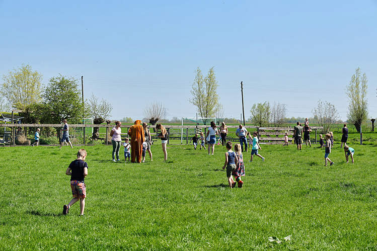 Paaseieren zoeken met en door speeltuinvereniging Wildebras_15